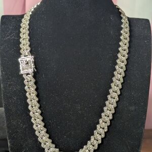 Elegant Silver Chain Necklace